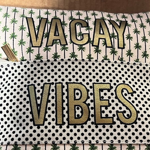 Vacation Bag - Picture 4 of 5